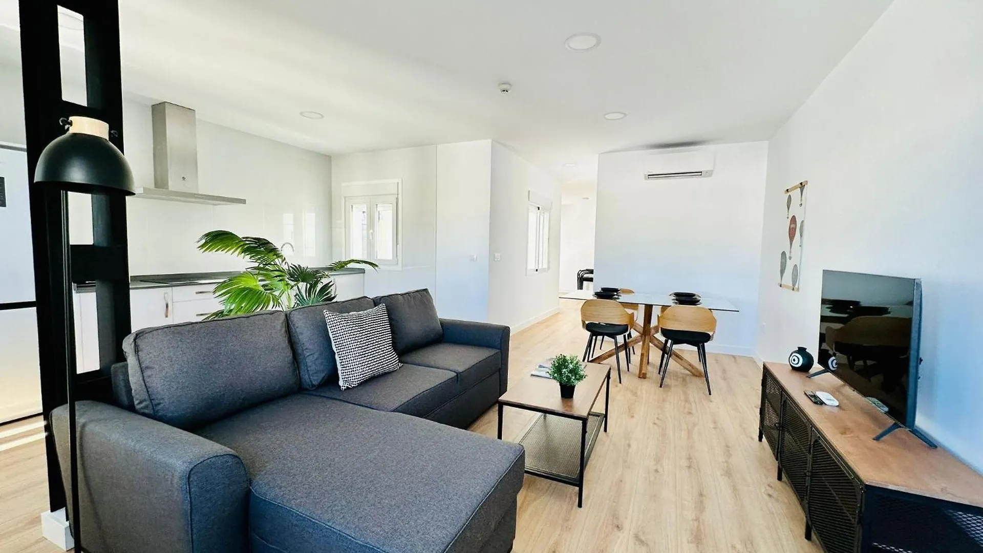Apartamentos La Muralla Grupo Ac Gestion カディス スペイン