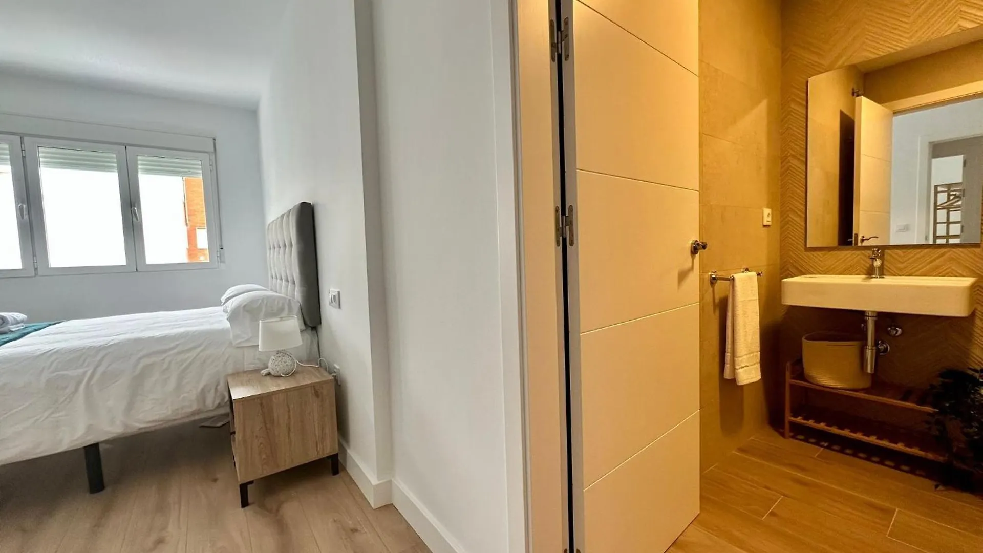 アパート Apartamentos La Muralla Grupo Ac Gestion カディス
