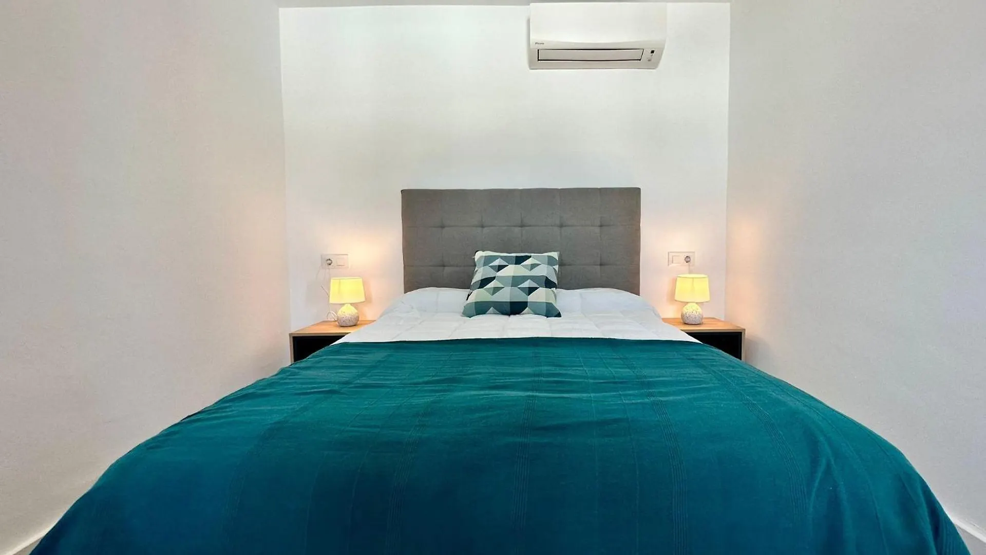 Apartamentos La Muralla Grupo Ac Gestion カディス スペイン