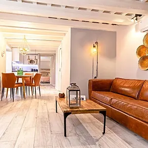  Appartement Genteel Plaza De Espana Spanje