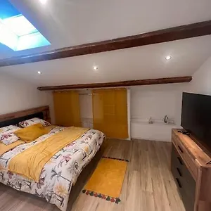 T2 Neuf Et Moderne Climatiser Avec Netflix Amazon Marseille